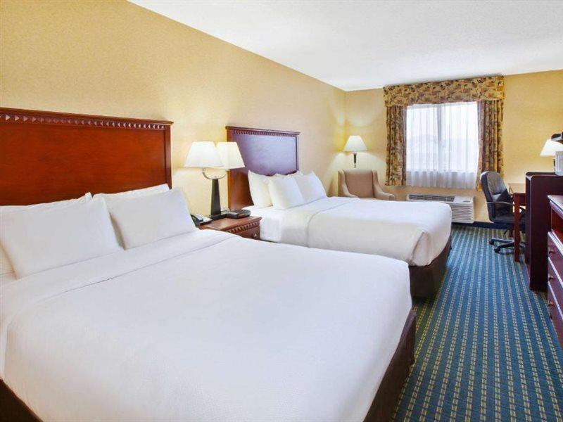 Locanda Quality Near I-69 Marshall