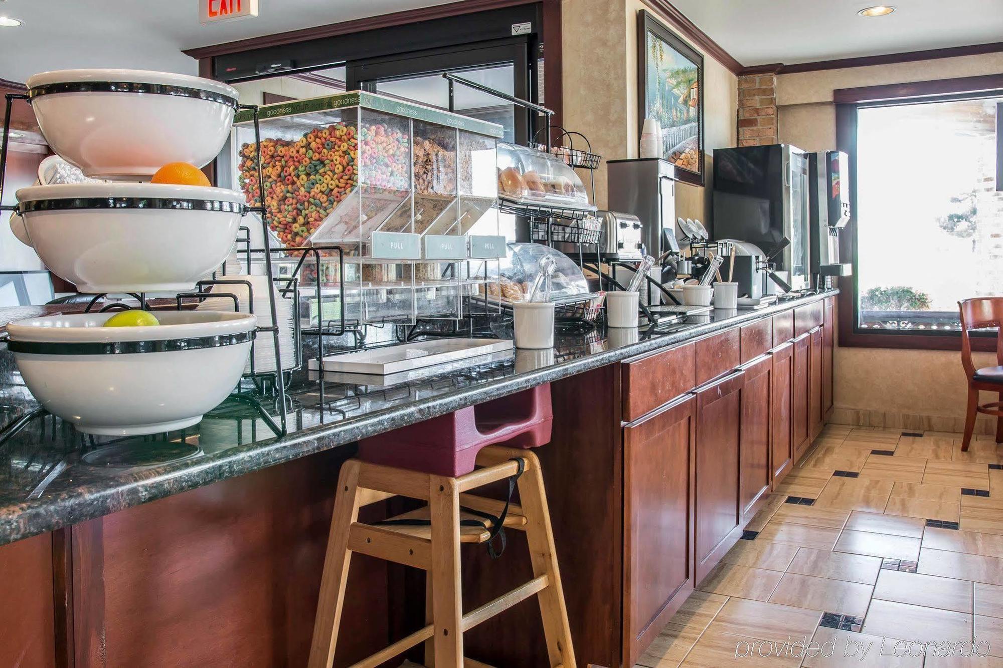 Quality Near I-69 Locanda 3*