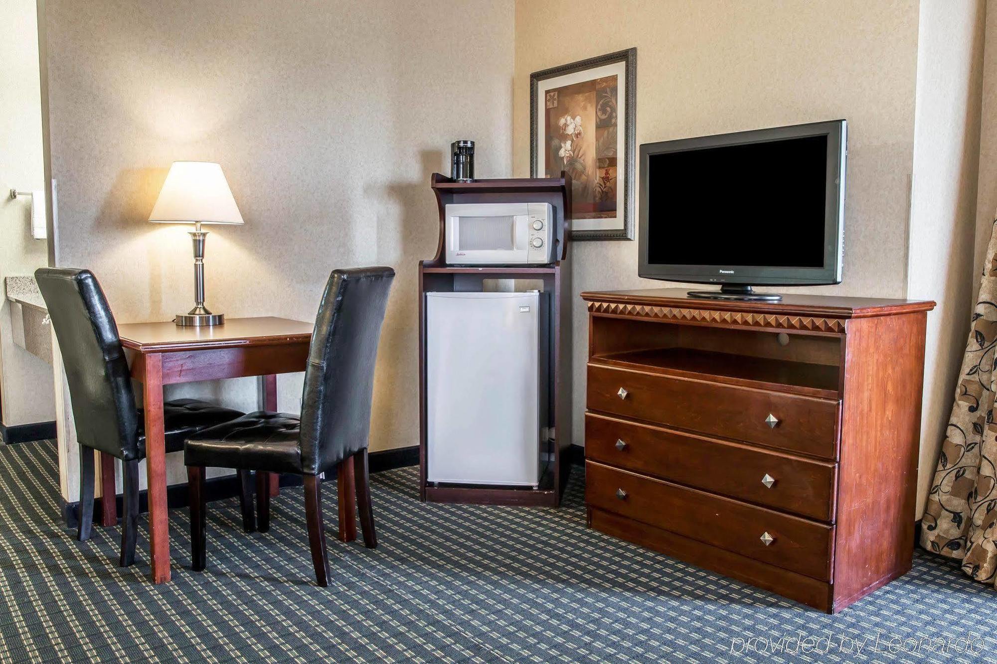 Quality Near I-69 Inn 3*