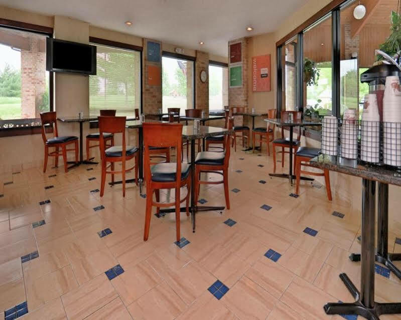 Locanda Quality Near I-69 3*